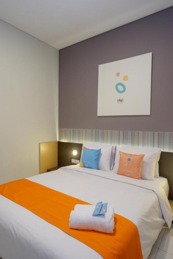 Sans Hotel Good Wish Semarang Jomblang Exterior foto