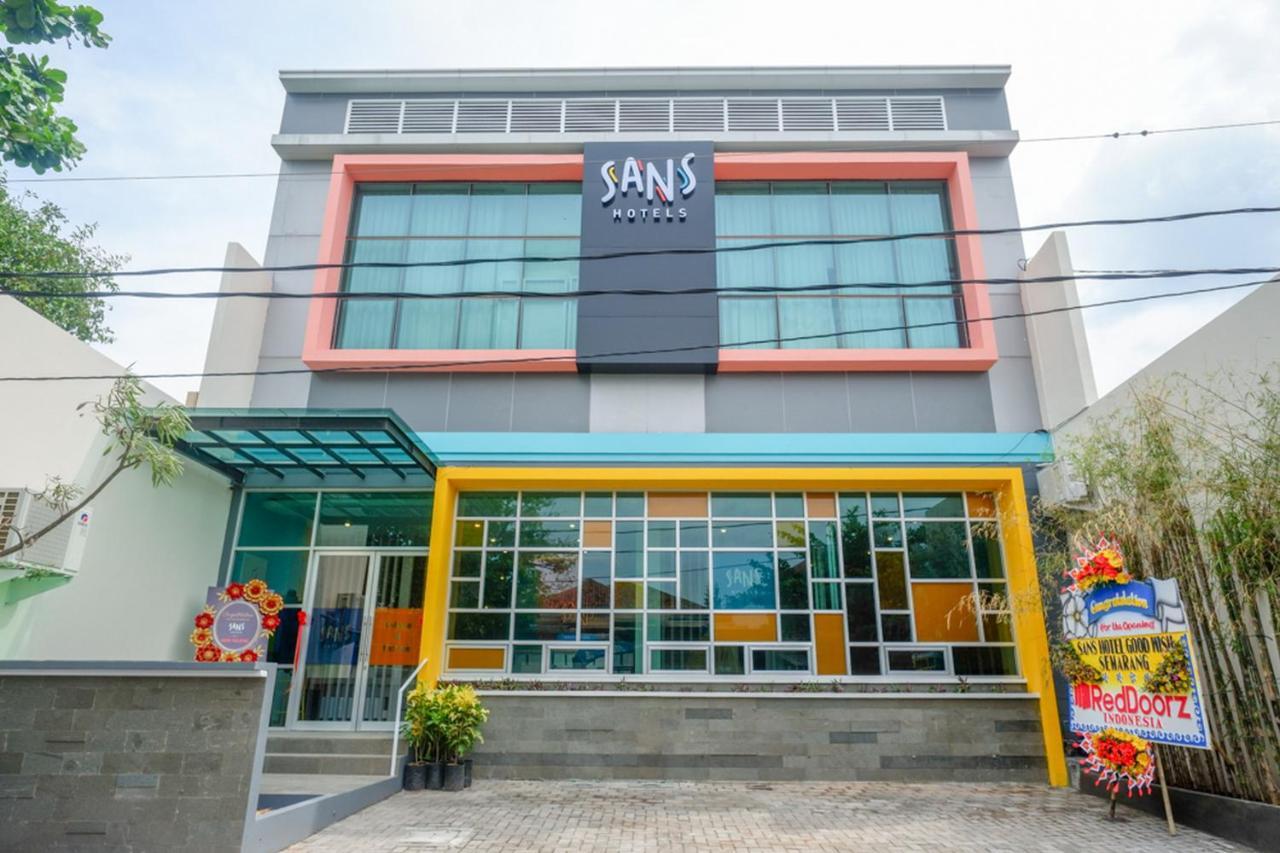Sans Hotel Good Wish Semarang Jomblang Exterior foto